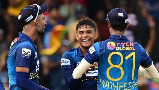 India vs Sri Lanka Live Score Asia Cup Super 4: Dunith Wellalage has completed his five-wicket haul with the dismissal of Hardik Pandya. 