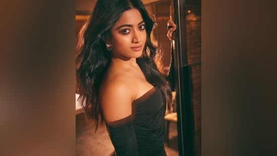 ‘Queen of Hearts’ Rashmika Mandanna drops look 1 of 2024; the shimmery bodycon dress is the ultimate party look